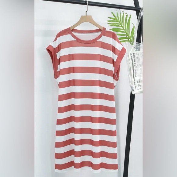 It is Well Boutique Tunic Dress Light Brown/White Stripe Small Oversized NWT - Picture 5 of 5